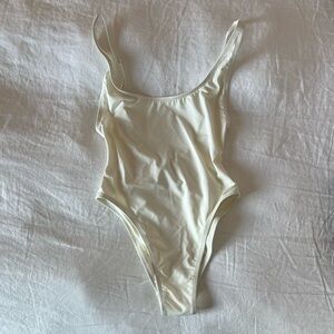 Skims scoop neck one piece in bone